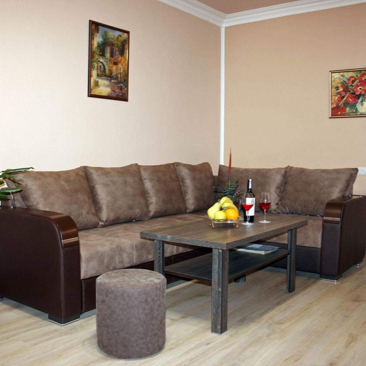 Centralhome Erivan Exterior foto